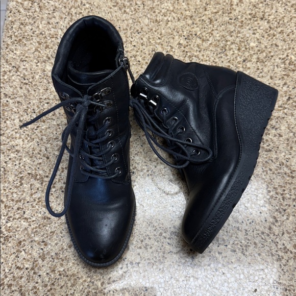 Carmela Ladies Ankle Boots - 161942 - Black – Greenes Shoes Carmela Black Leather Lace-Up Ankle Wedge Boots